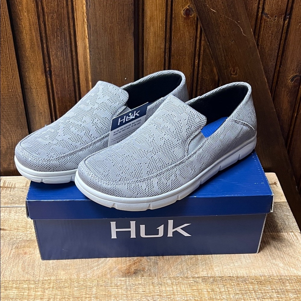 Huk Men's Light Gray Slip-On Brewster